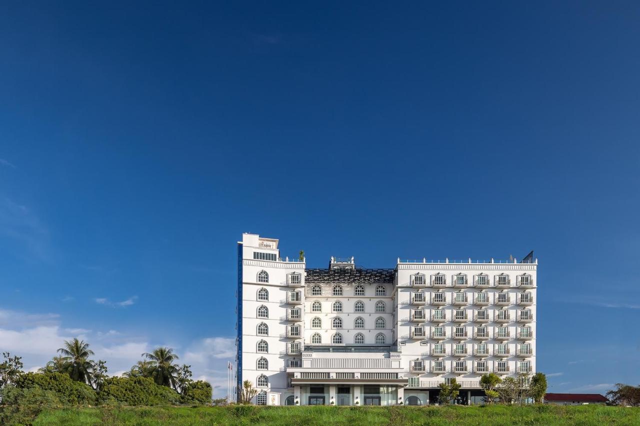 Eastin Hotel Vientiane Laos Exterior foto