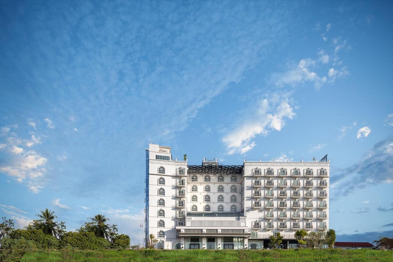 Eastin Hotel Vientiane Laos Exterior foto