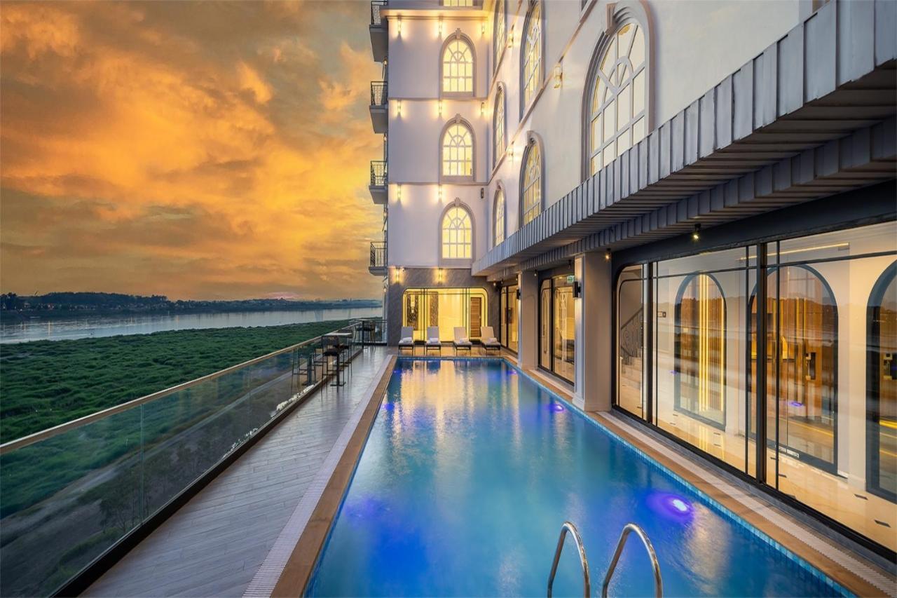 Eastin Hotel Vientiane Laos Exterior foto