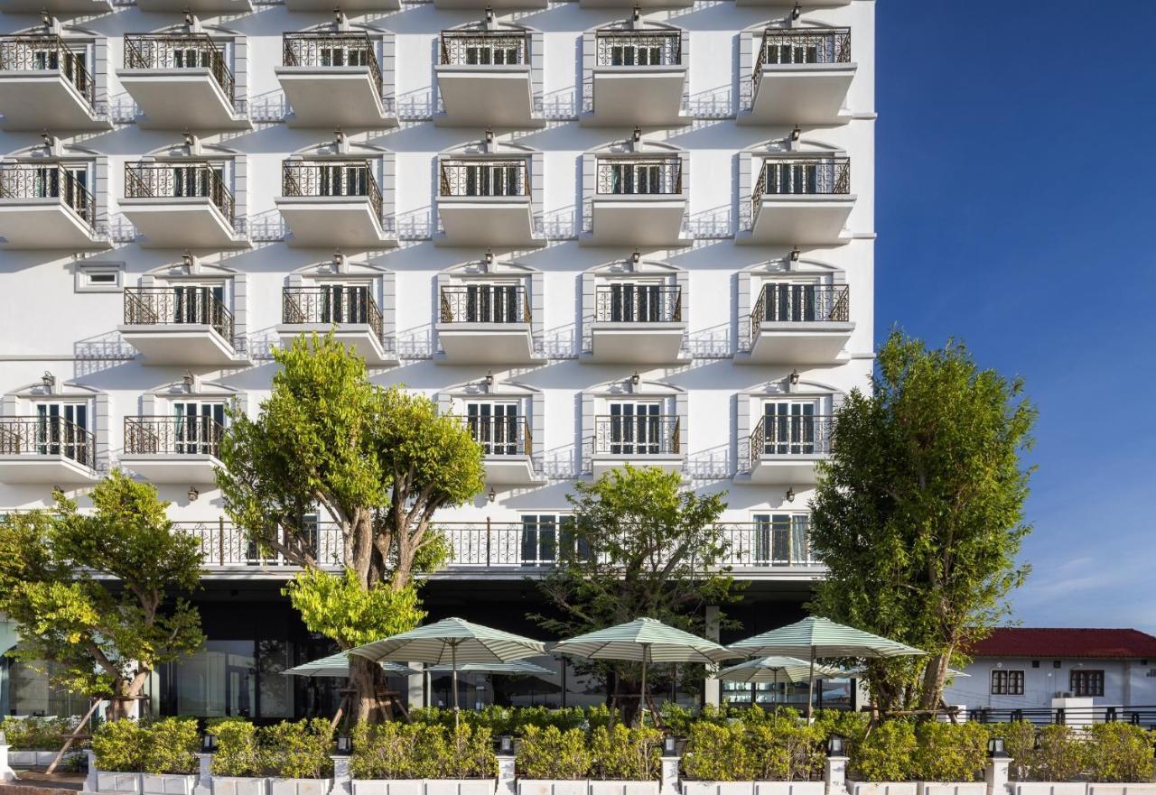 Eastin Hotel Vientiane Laos Exterior foto